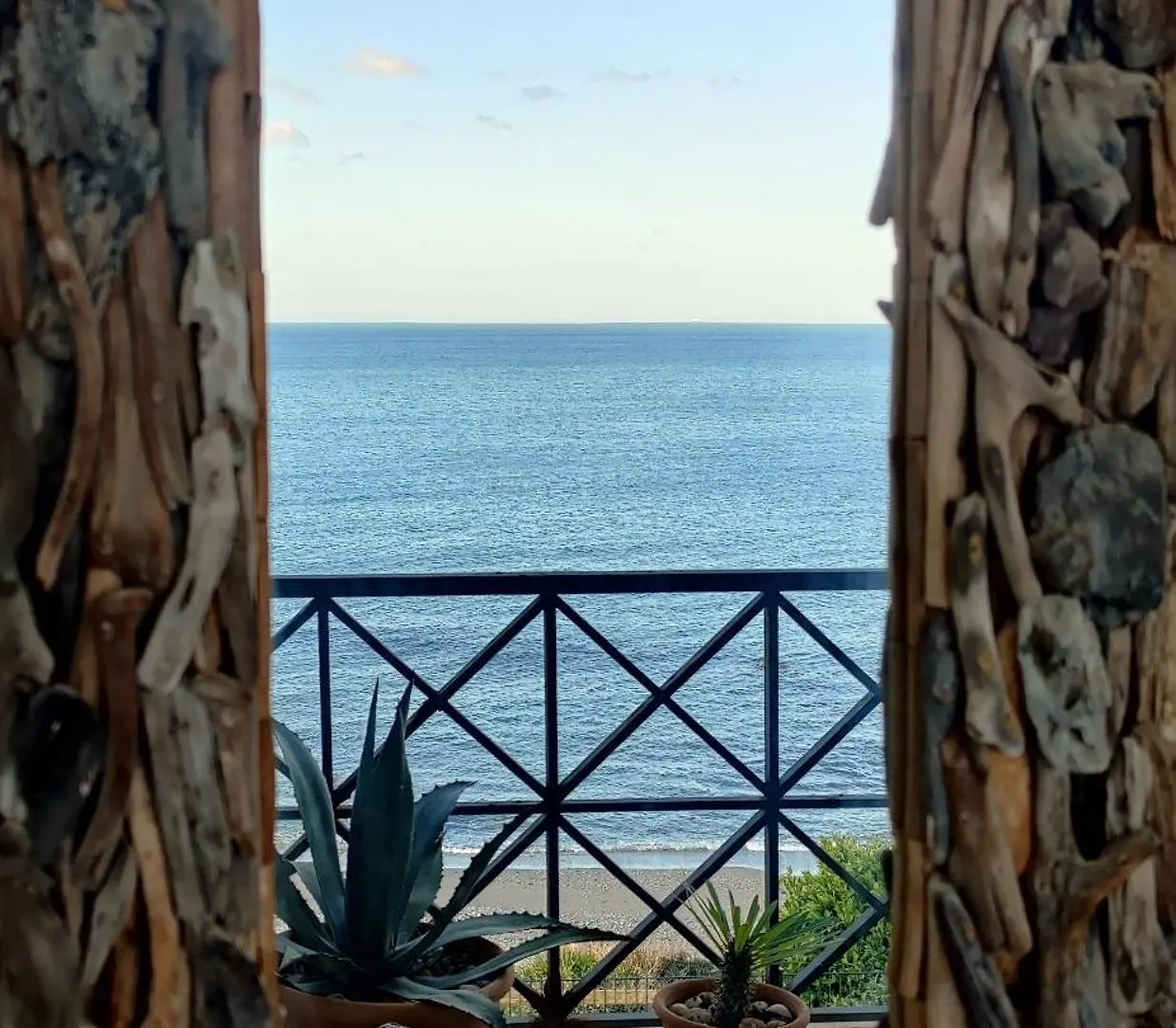Frontline Beach Apartment, La Perla De La Bahia, Bahia De Casares - Estepona 0*,  Spanien